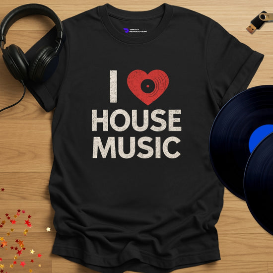 I Love House Music T-shirt in black, front view