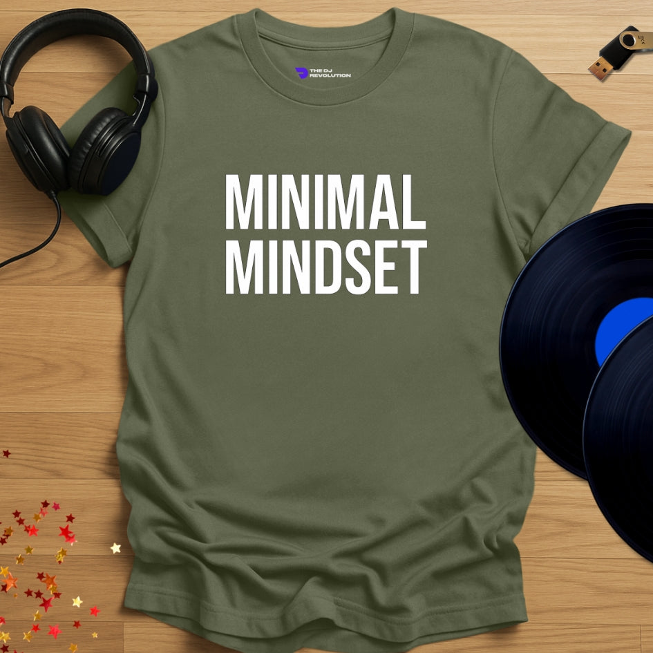 Minimal Mindset Techno T-shirt in military green, front view
