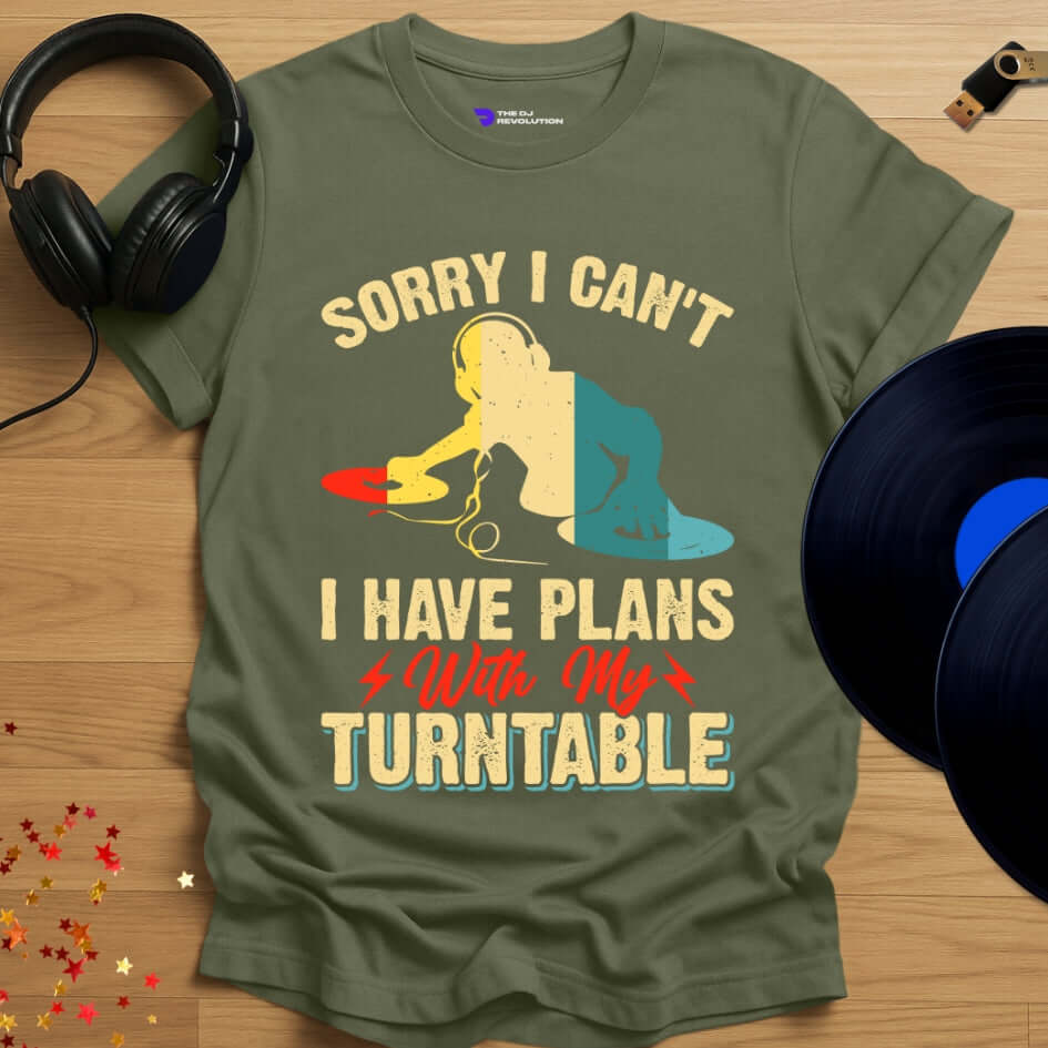 Vinyl enthusiast DJ T-shirt, 'Turntable Plans' design in military green, front view