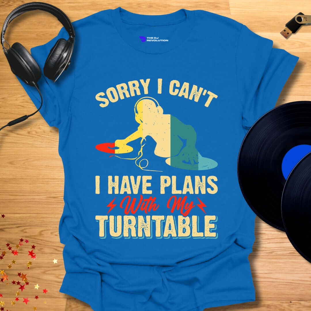 Turntable enthusiast DJ T-shirt, 'Turntable Plans' design in royal blue, front view