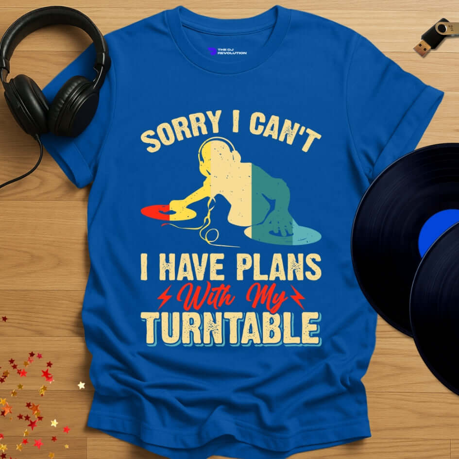 Vinyl enthusiast DJ T-shirt, 'Turntable Plans' design in royal blue, front view